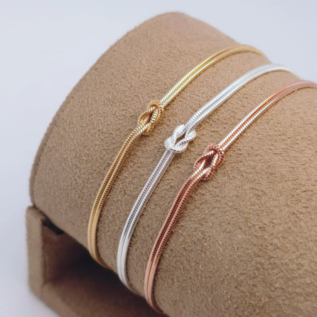 Eternal Knot Armband | Steun Borstkanker (1+1 GRATIS)