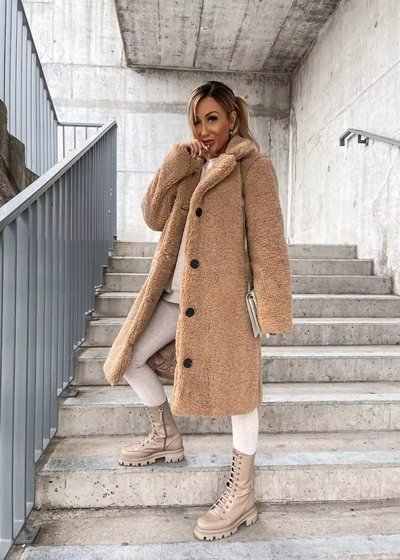 Axelle™ | Lange mantel met brede kraag en knopen